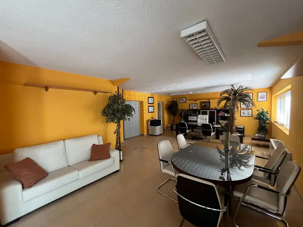 Fabrikhallen zum Verkauf in  Albacete Capital mit Heizung und Alarm