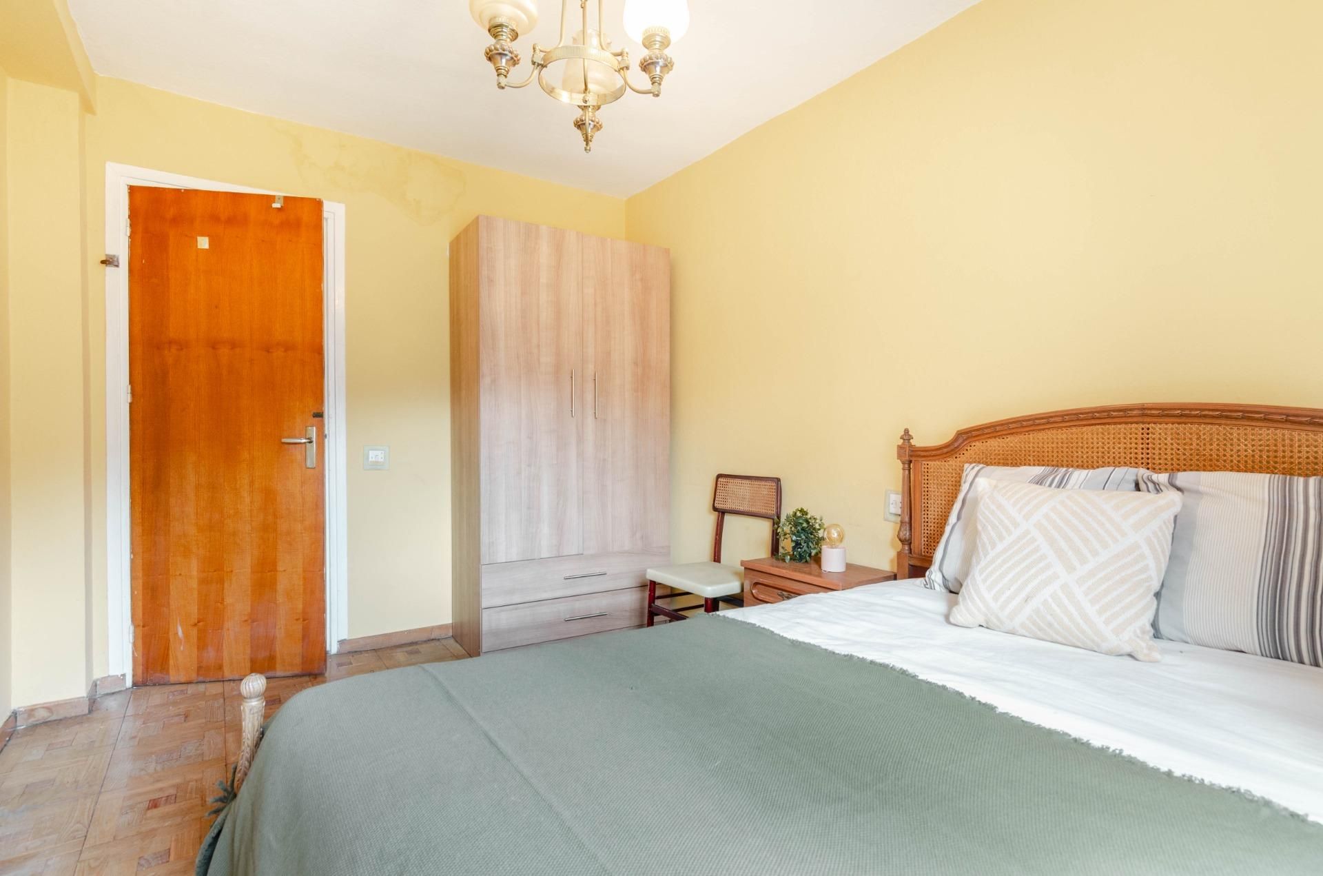 Bedroom of Flat for sale in Aller  with Heating