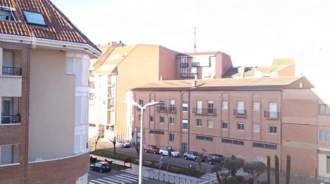 Foto 4 de Piso en venta en Avenida Federico Silva, 9, Benavente, Zamora