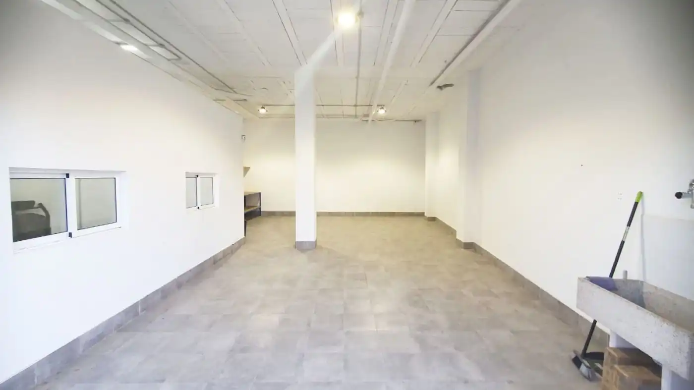 Local en venta en Huércal de Almería con Aire acondicionado y Amueblado