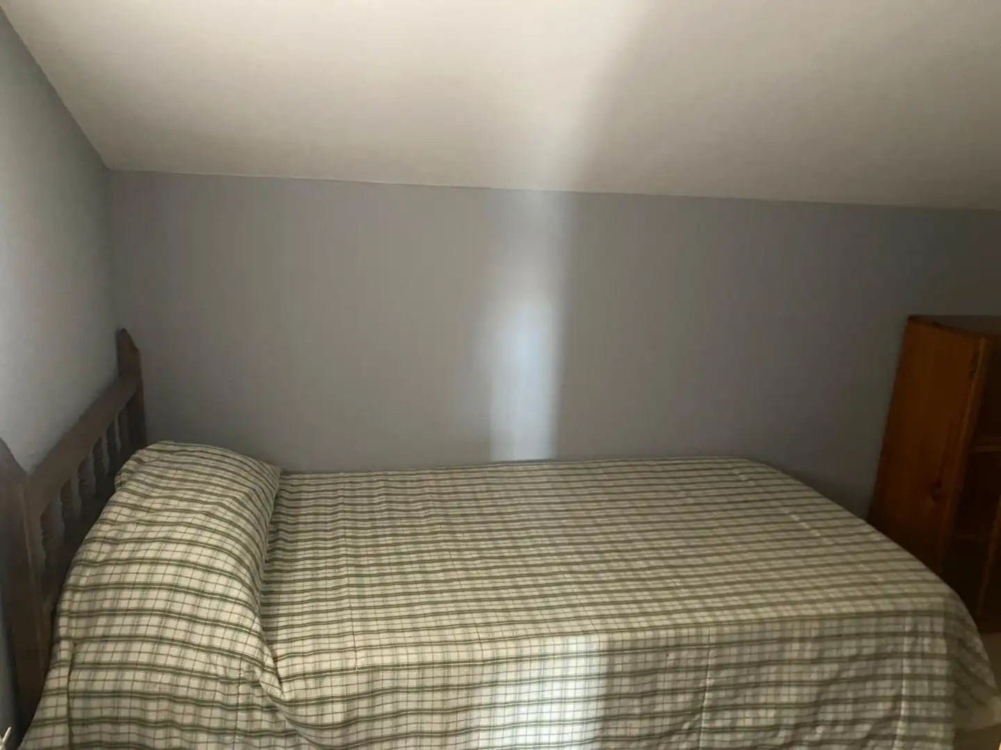 Habitación de Ático en venta en Medina de Rioseco con Calefacción, Terraza y Amueblado