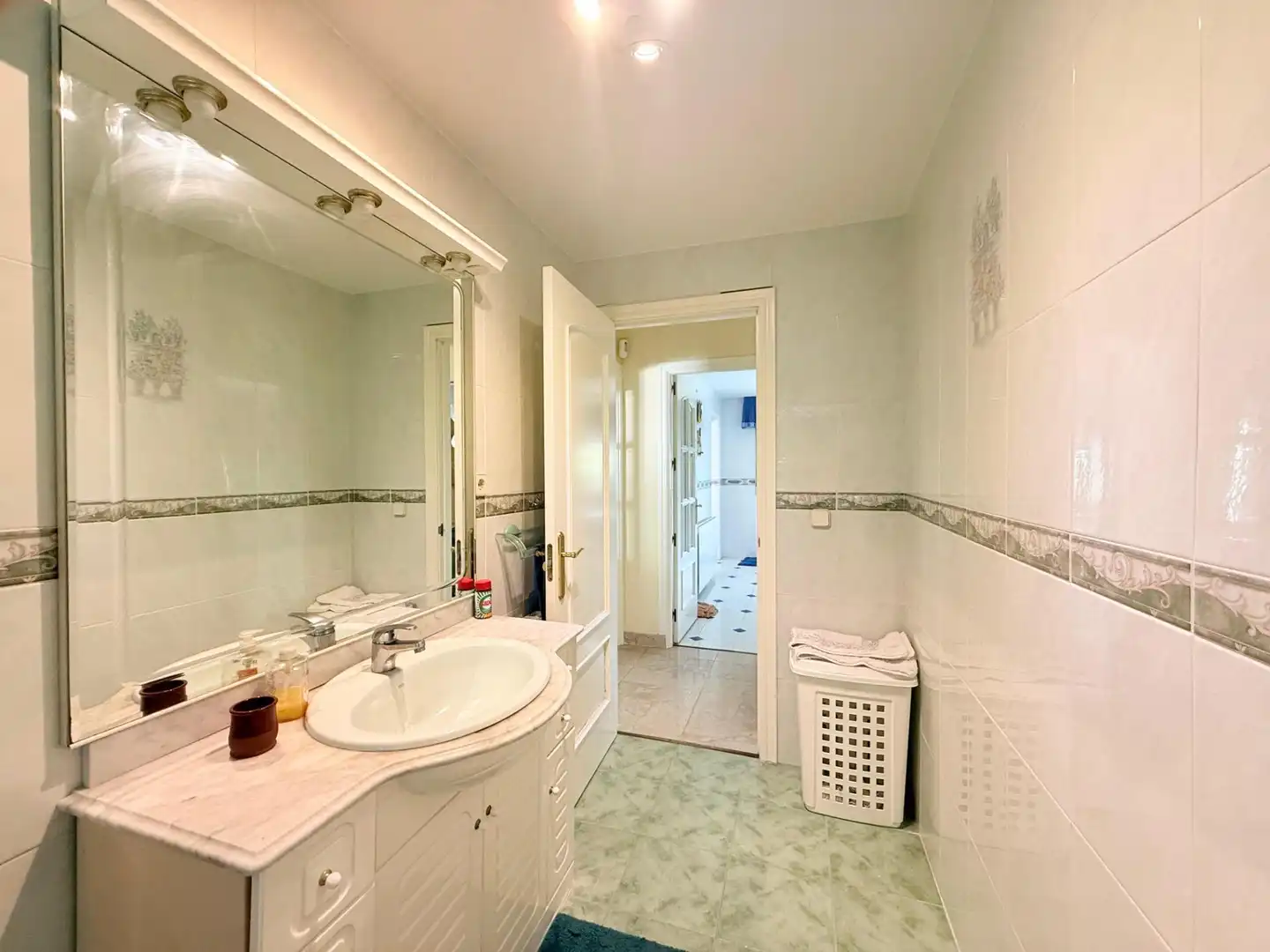 Baño de Casa o chalet en venta en Boadilla del Monte con Aire acondicionado, Calefacción y Piscina