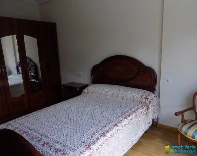 Schlafzimmer von Wohnung zur Miete in Astorga mit Heizung, Parkett und Terrasse