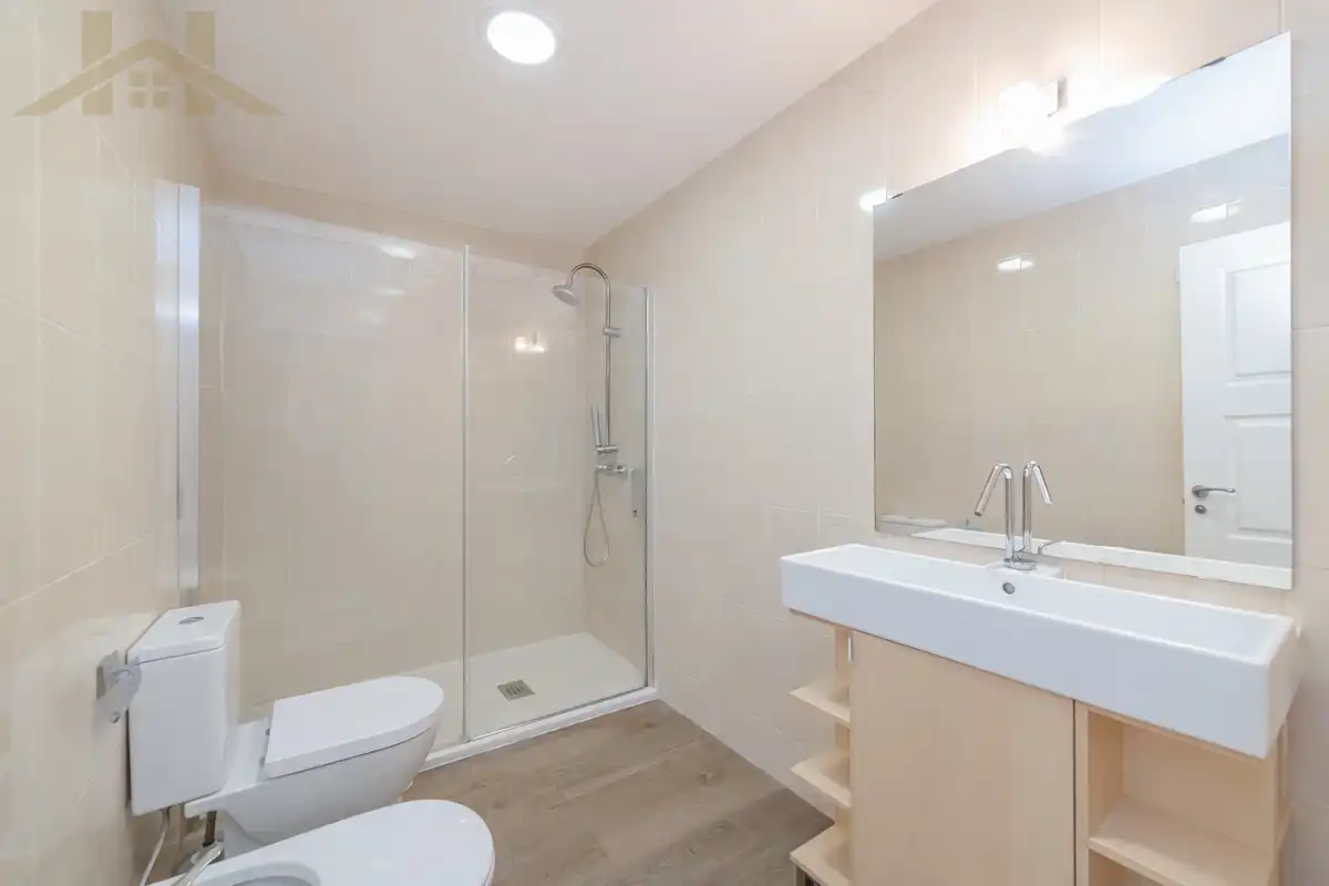 Bathroom of Detached homes for sale in Seseña  with Air Conditioner, Heating and Private garden