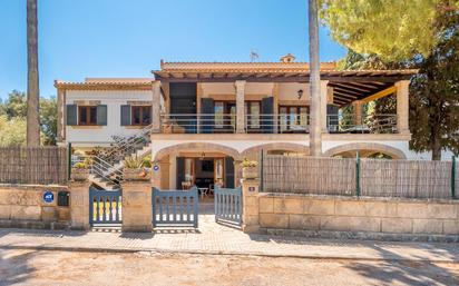 Vista exterior de Casa o xalet en venda en Alcúdia amb Aire condicionat, Parquet i Terrassa