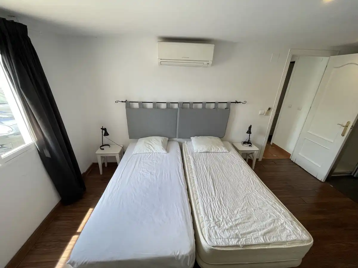 Dormitori de Casa adosada en venda en Mijas amb Jardí privat, Terrassa i Piscina