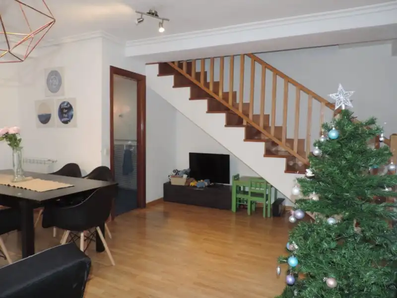 Dúplex en venta en Guadalajara con Aire acondicionado, Calefacción y Trastero