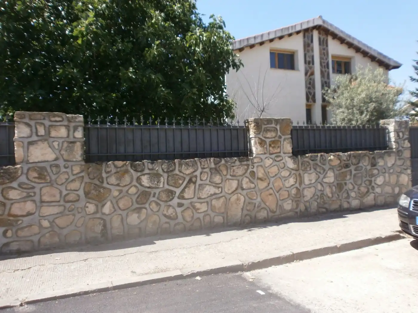 Exterior view of Houses for sale in Abades  with Heating, Private garden and Swimming Pool