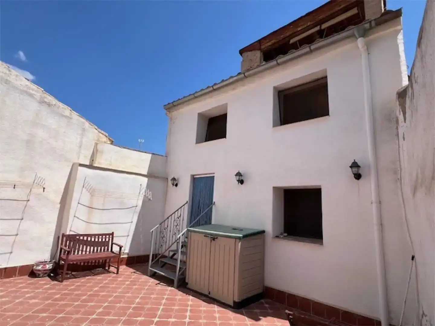 Vista exterior de Casa adosada en venta en Zarra con Aire acondicionado y Balcón