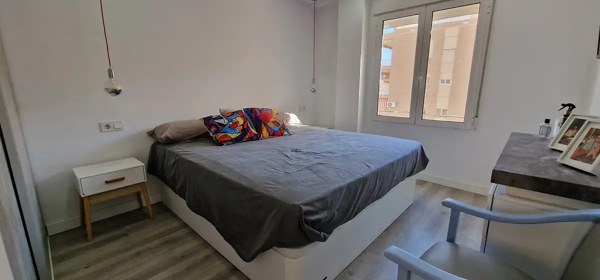 Habitación de Piso en venta en Santa Pola con Terraza y Amueblado