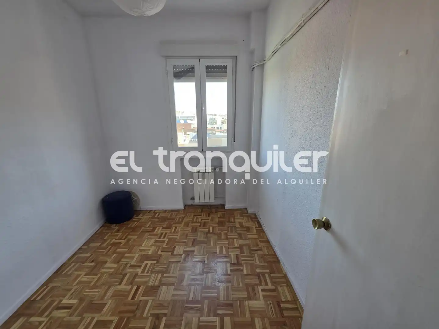 Bedroom of Flat for rent in Madrid  with Air Conditioner, Parquet flooring and Terrace