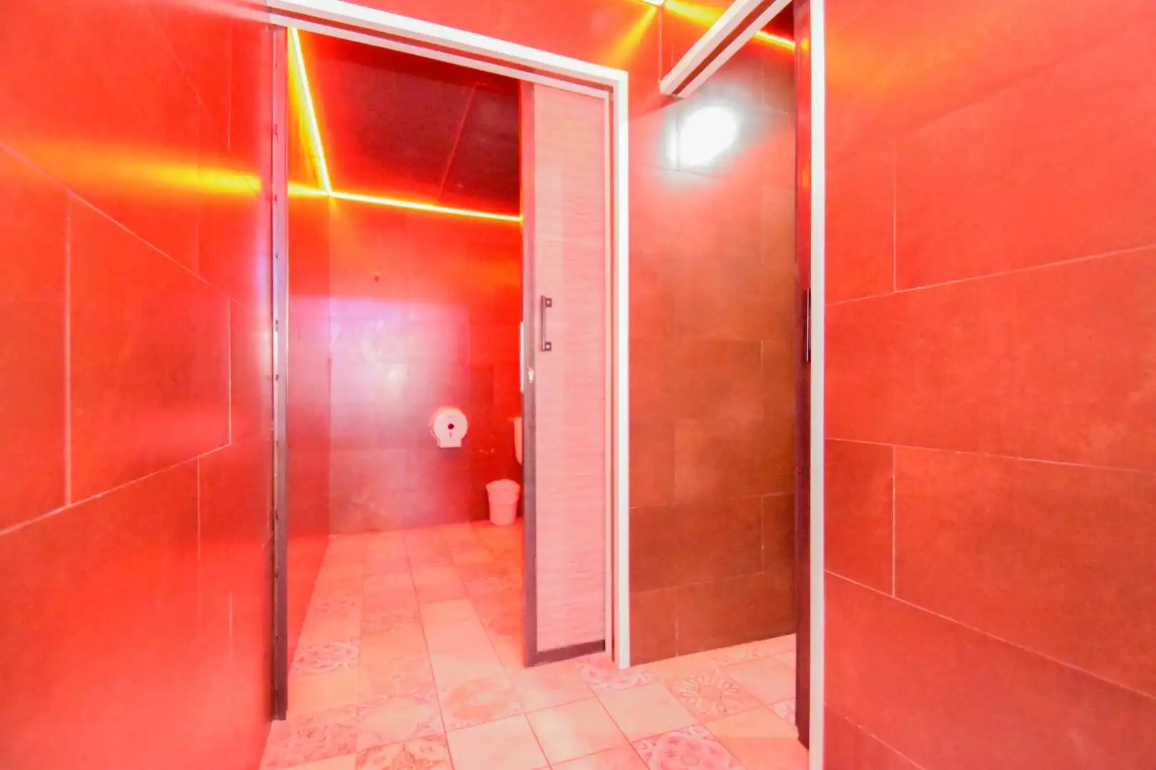 Business premises for transfer in Calle socrates 22, imagen 32