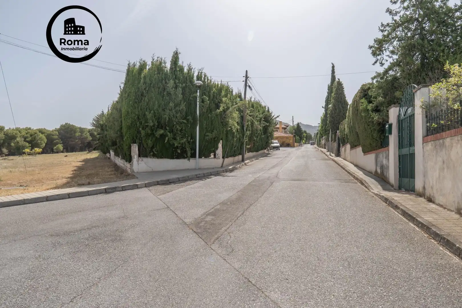 Vista exterior de Casa o xalet en venda en La Zubia amb Aire condicionat, Calefacció i Jardí privat