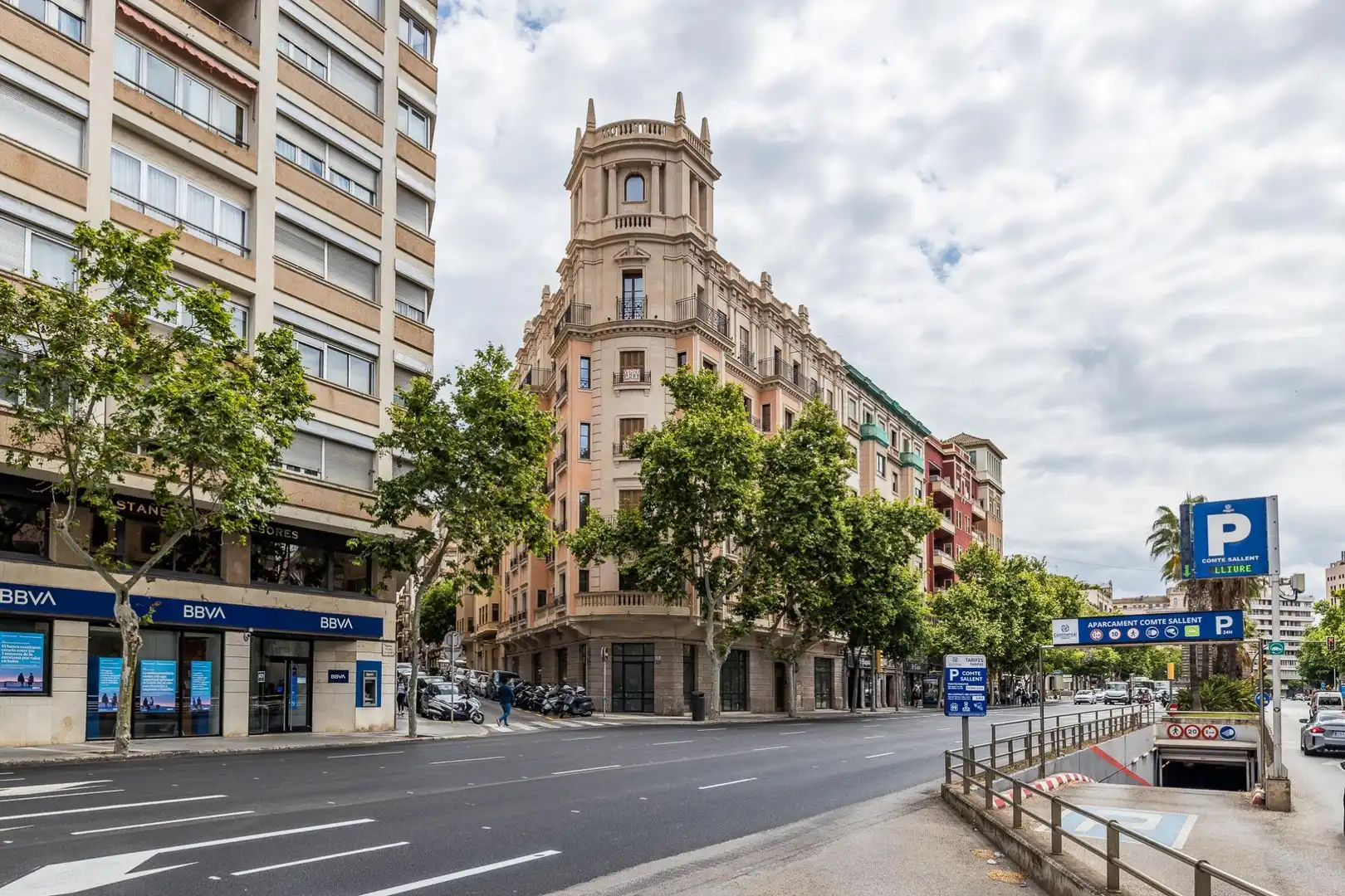 Résidentiel avec ascenseur à vendre à Avenida del Comte de Sallent 16