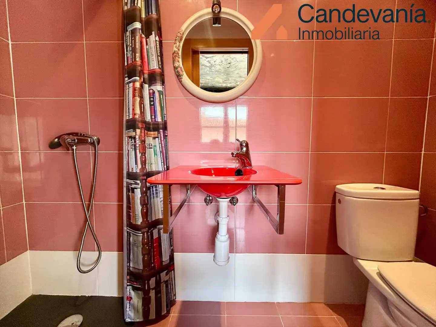 Baño de Casa adosada en venta en Zuera con Calefacción, Jardín privado y Parquet