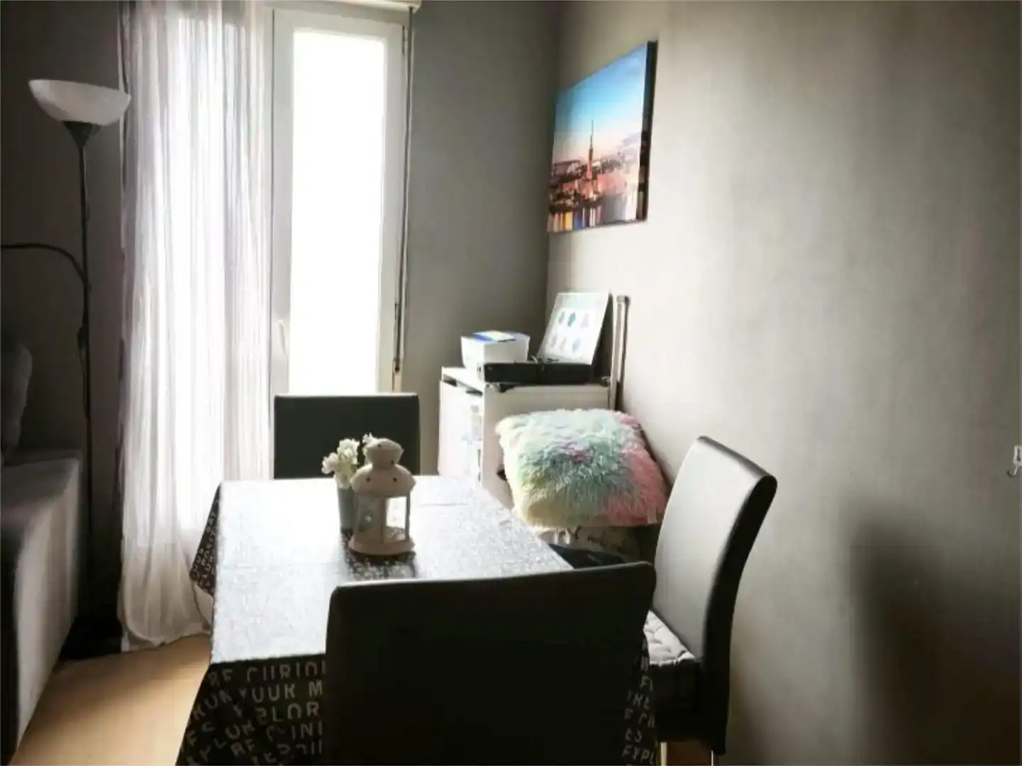 Sala d'estar de Pis en venda en Santander amb Traster i Moblat