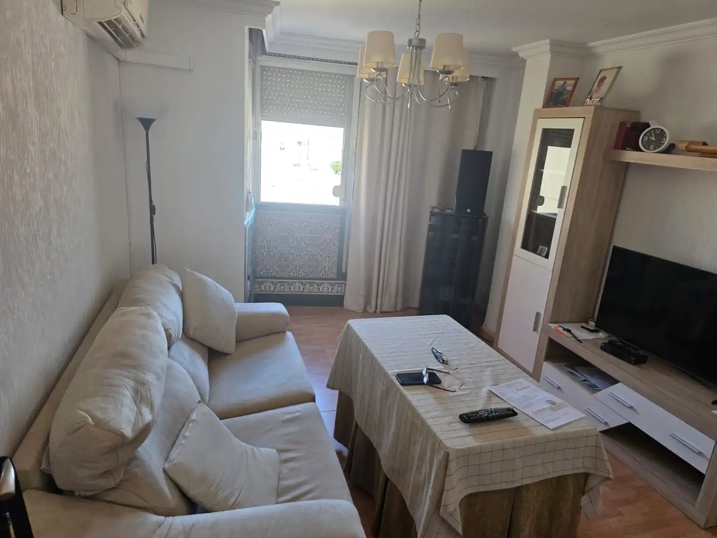 Wohnzimmer von Wohnung zum Verkauf in Sevilla mit Klimaanlage, Heizung und Ofen
