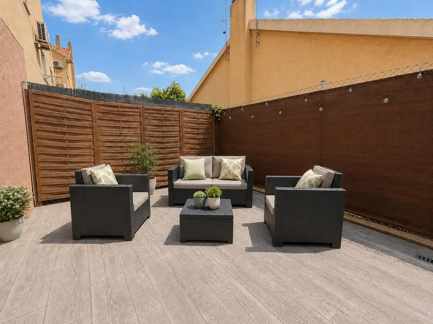 Terraza de Casa adosada en venta en Loeches con Calefacción, Jardín privado y Terraza