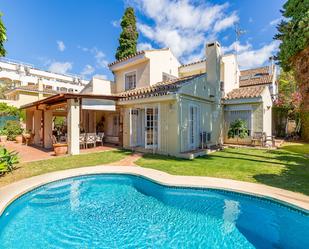 Jardí de Casa o xalet en venda en Marbella amb Jardí privat i Piscina