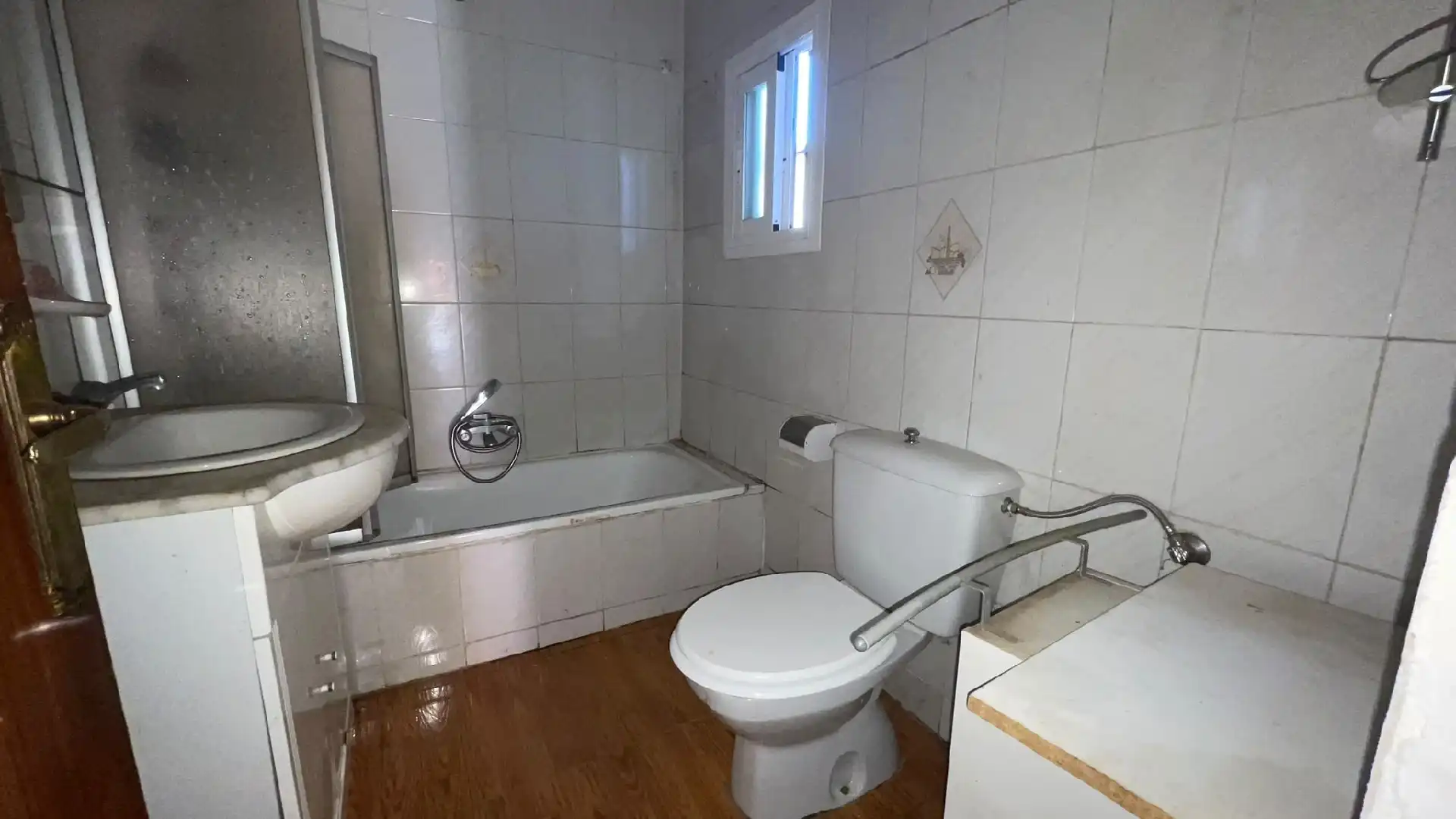 Bany de Casa o xalet en venda en Villarramiel amb Terrassa i Moblat