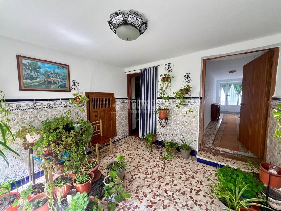 Casa adosada en venda en Valdepeñas amb Calefacció i Balcó