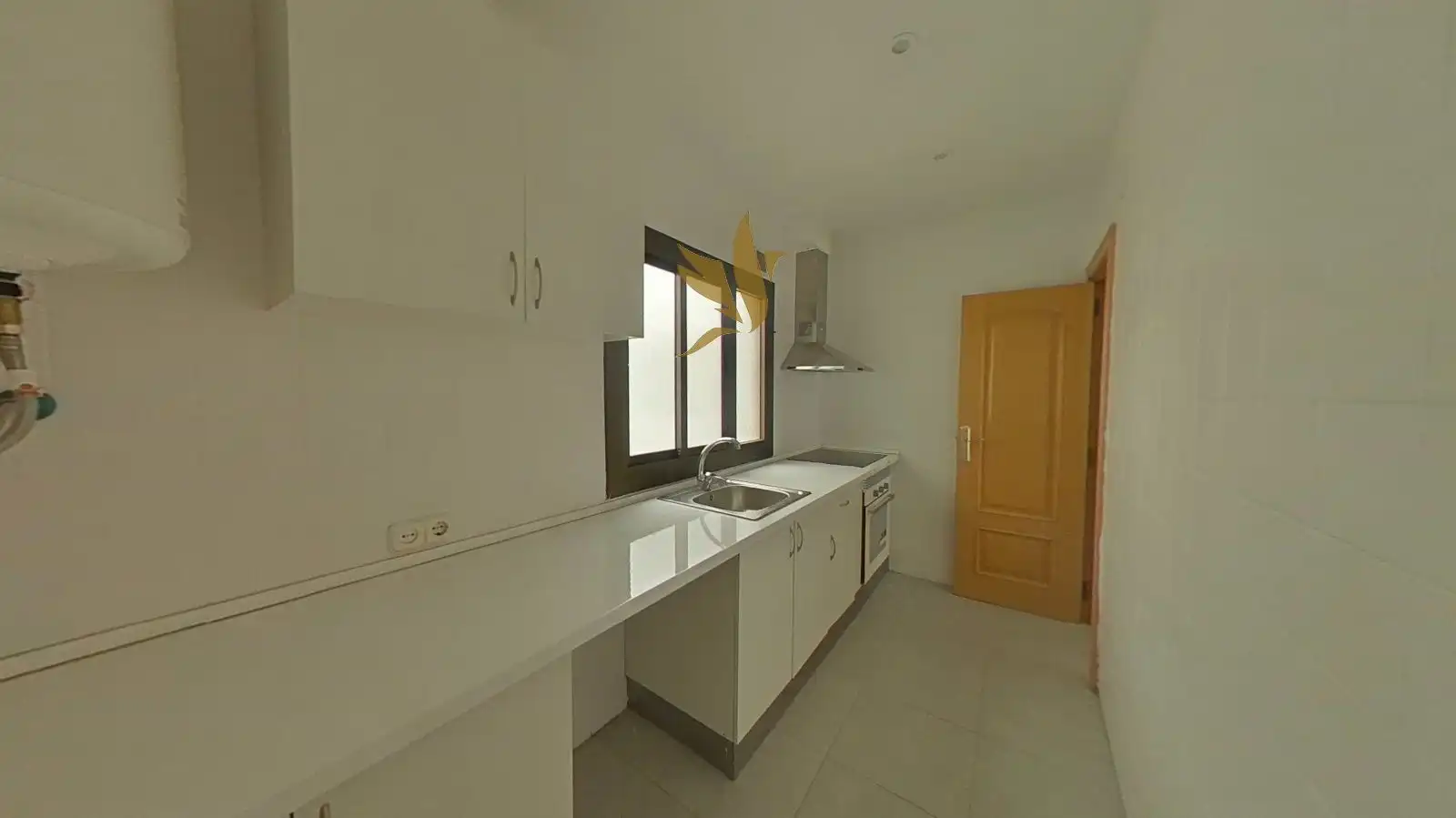 Kitchen of Flat for sale in Badalona