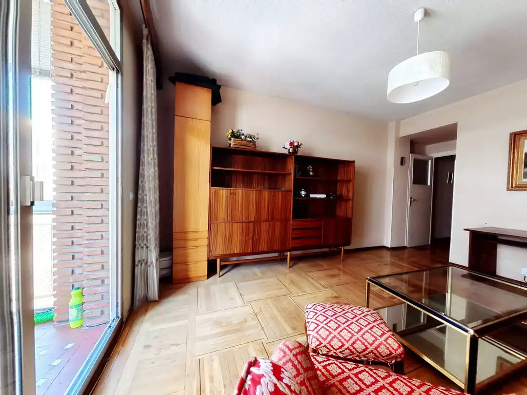 Piso con ascensor en venta en Calle de Juan Montalvo, imagen 4