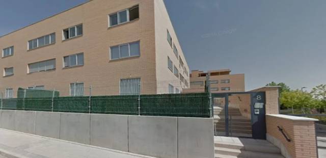 Garaje en Venta en Calle Juan de la Encina en Los Hueros