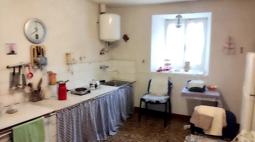 Cocina de Finca rústica en venta en Salas con Amueblado