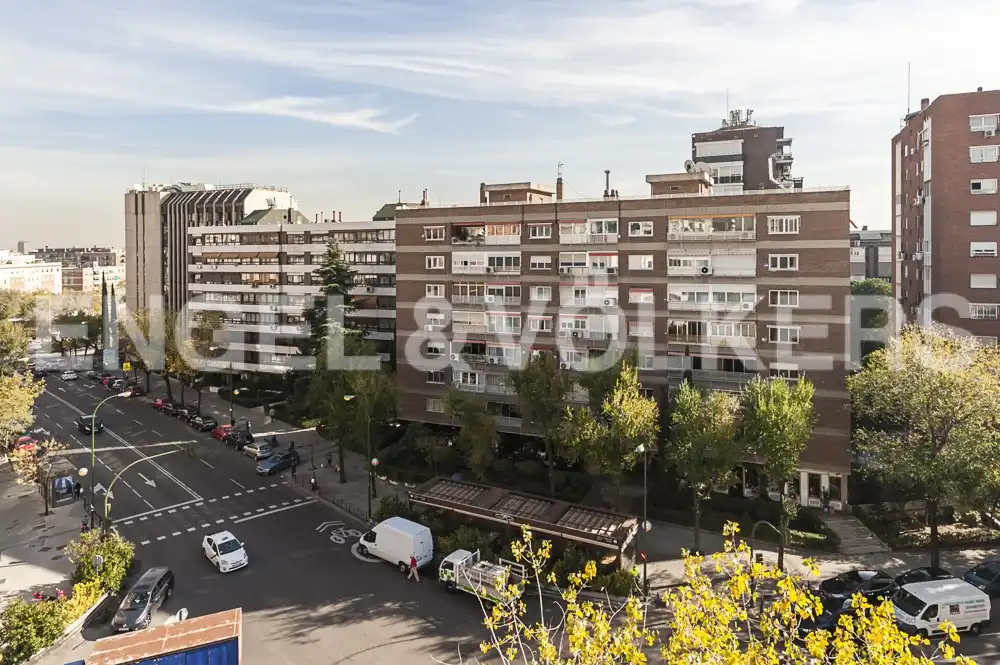 Vista exterior de Pis de lloguer en Madrid amb Aire condicionat, Calefacció i Moblat