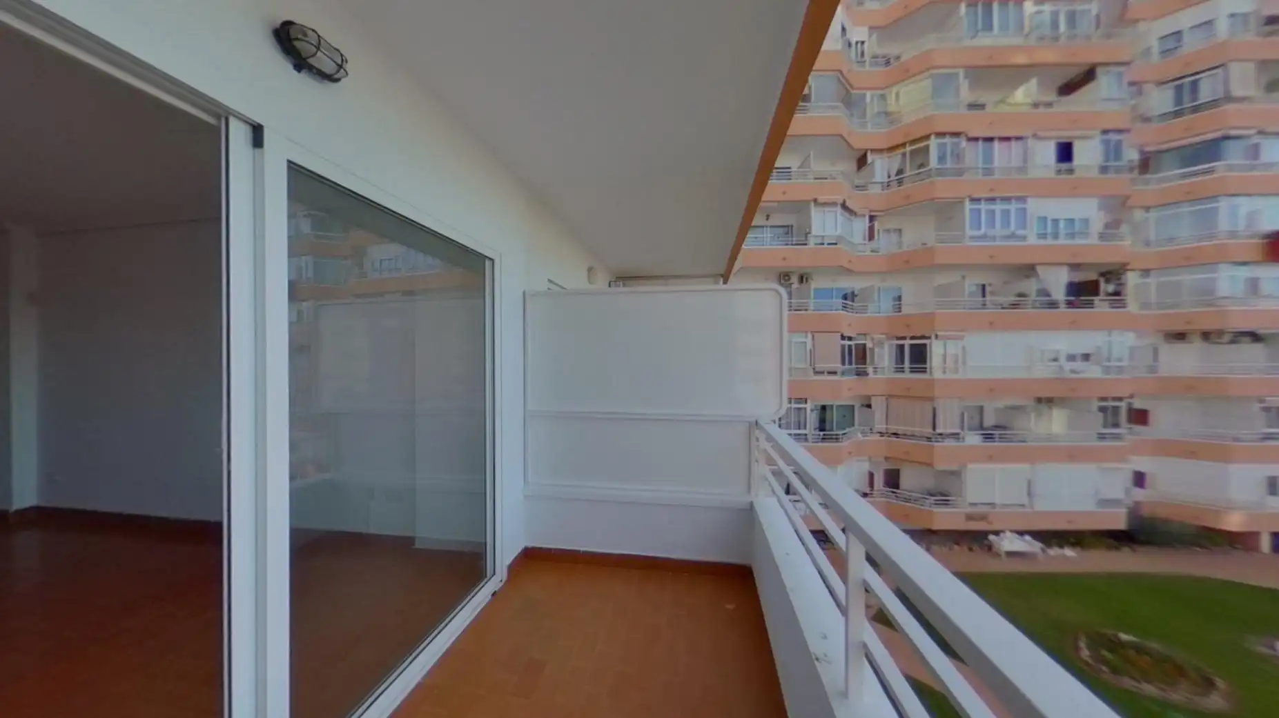 Terraza de Estudio en venta en Torremolinos con Piscina comunitaria