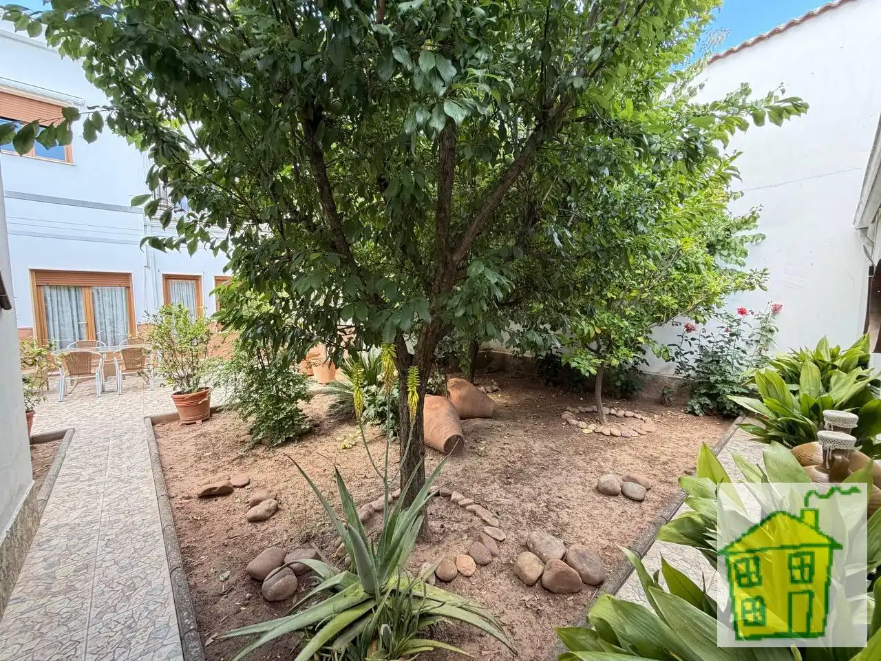 Garden of Houses for sale in Marmolejo  with Air Conditioner, Heating and Private garden