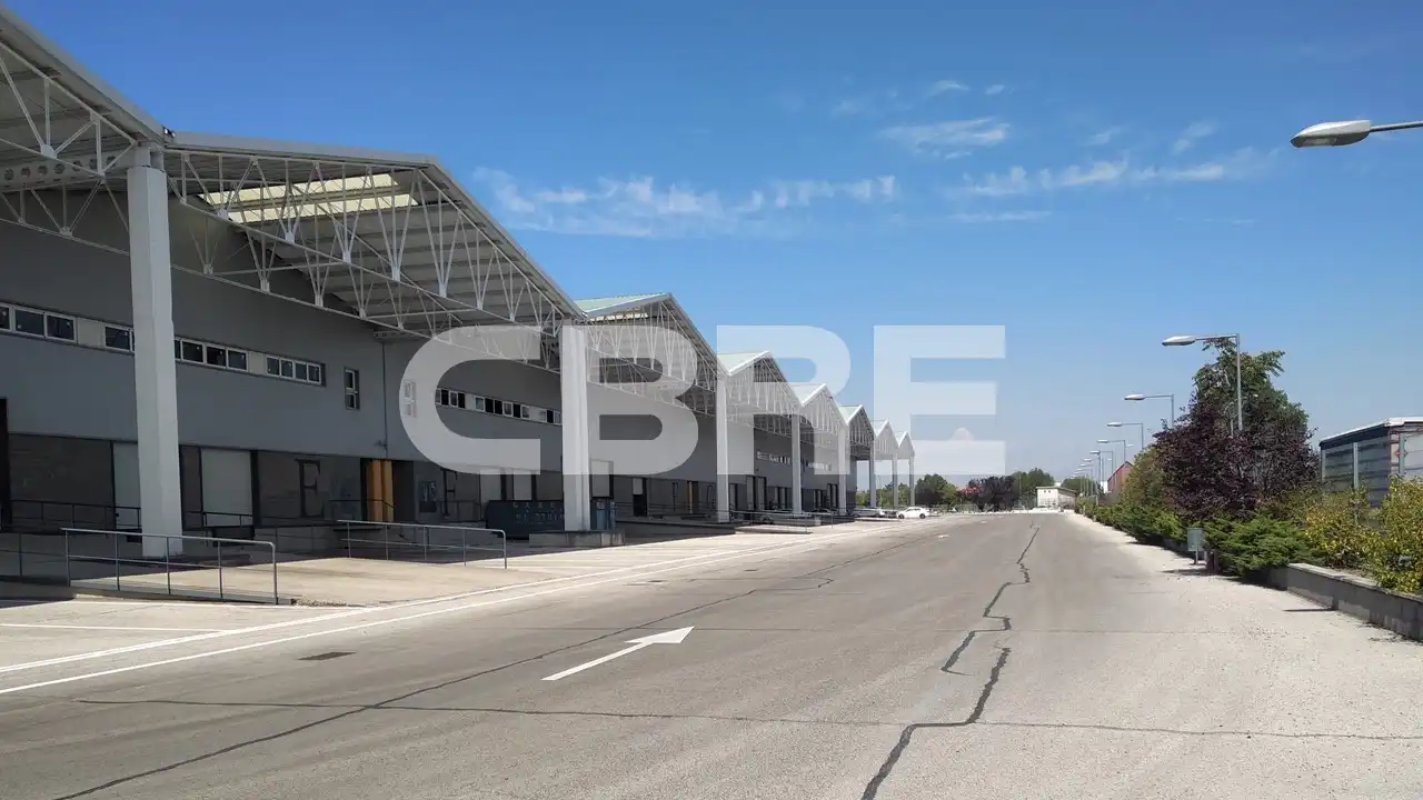 Industrial building to rent in Avenida de la Industria 22, imagen 7