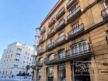 Apartament amb ascensor en venda a Centro