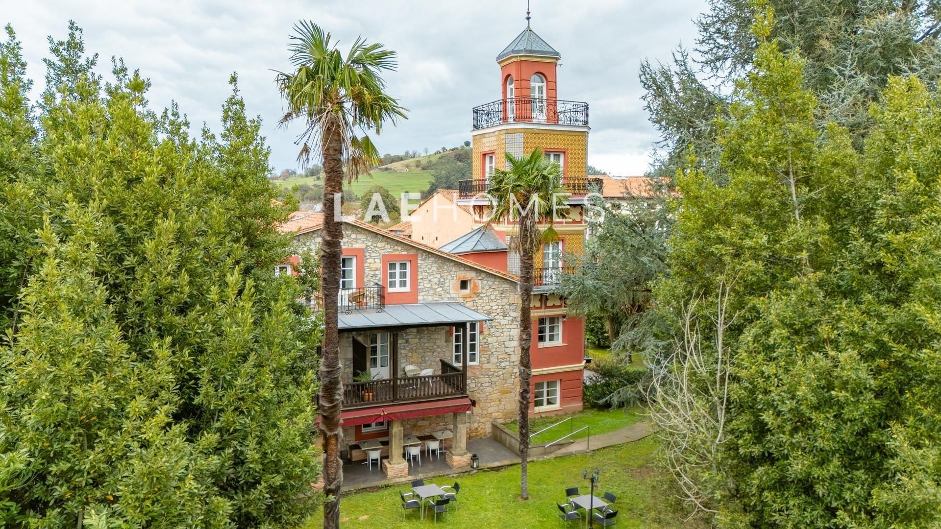 Vista exterior de Casa o xalet en venda en Liérganes amb Calefacció, Jardí privat i Terrassa