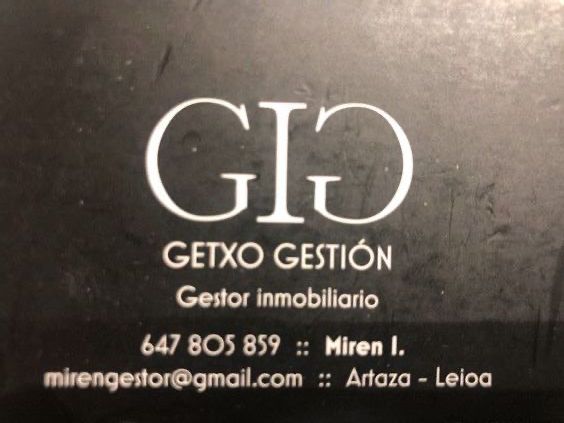 Attic to rent in Getxo   with Air Conditioner, Heating and Parquet flooring