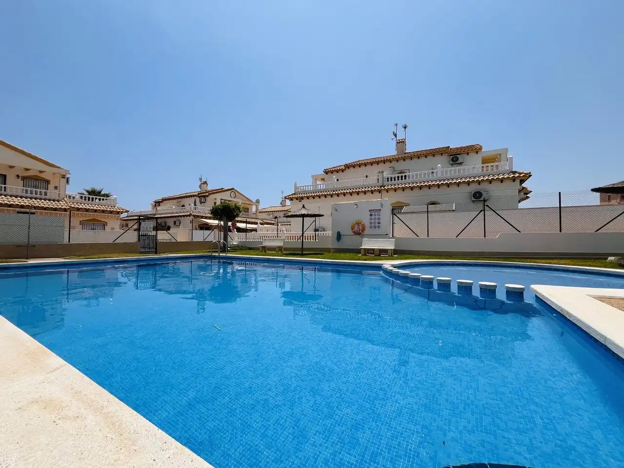 Country house zum Verkauf in N/A, -1, Playa Flamenca