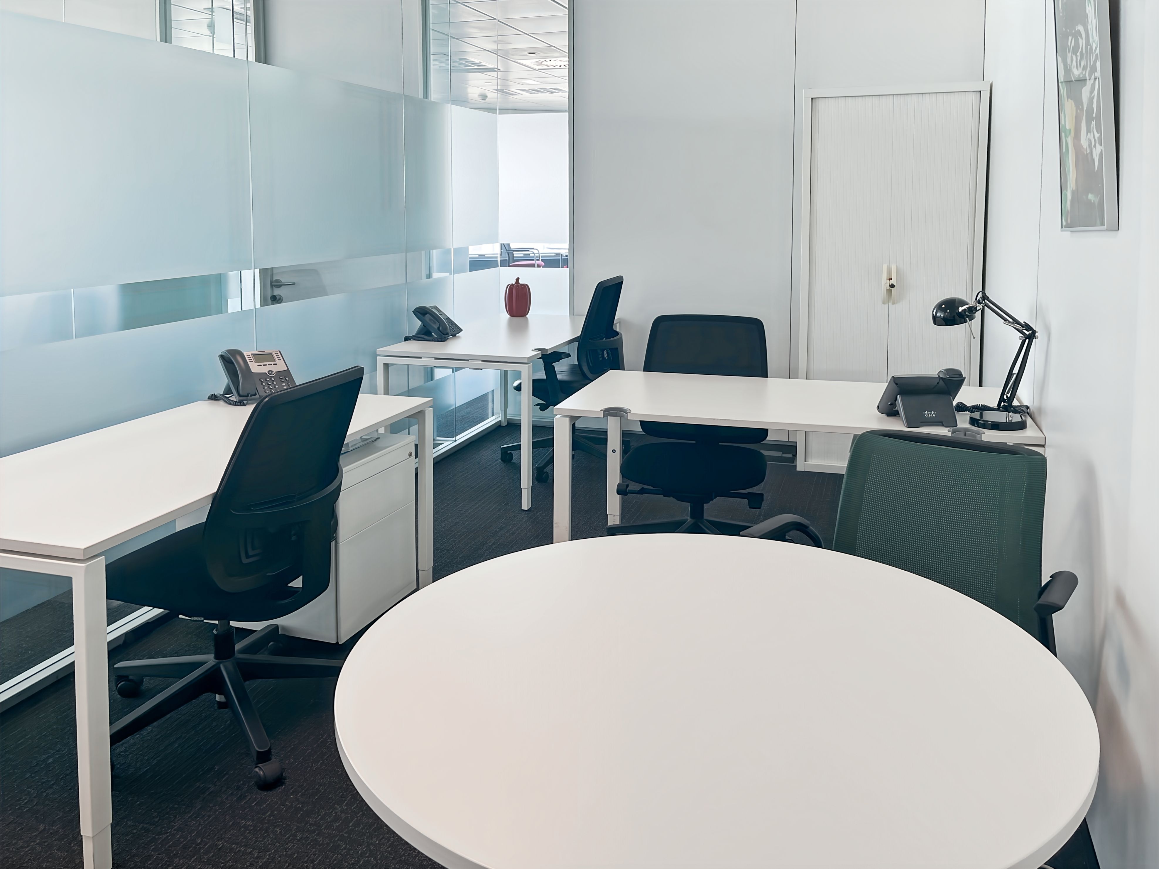 Office to rent in  Madrid Capital  with Air Conditioner, Heating and Furnished