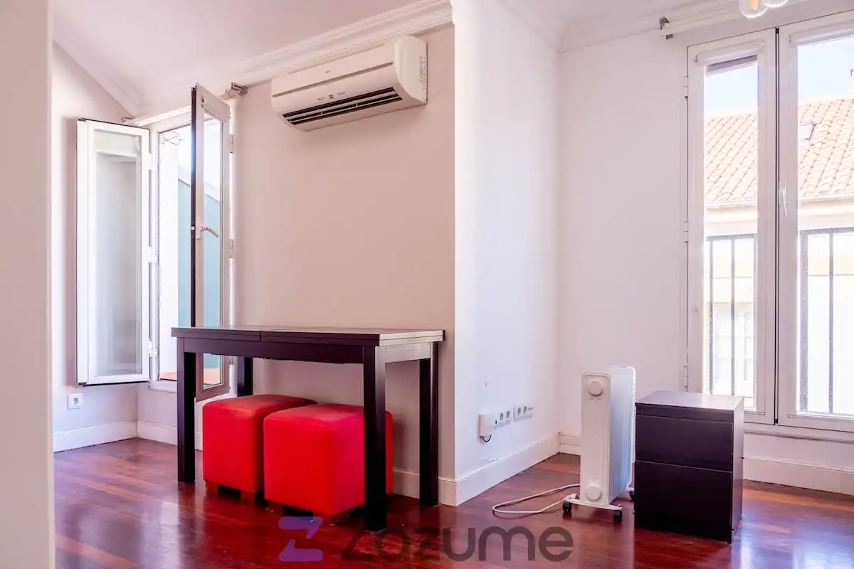 Loft to rent in Itxaropen Kalea, imagen 3
