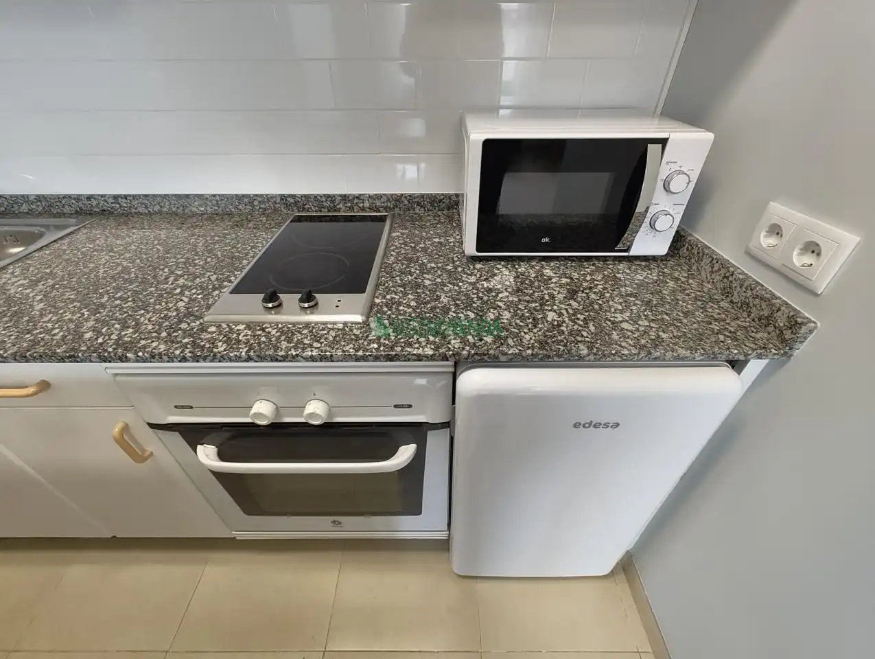 Kitchen of Study for rent in Vigo   with Heating and Furnished
