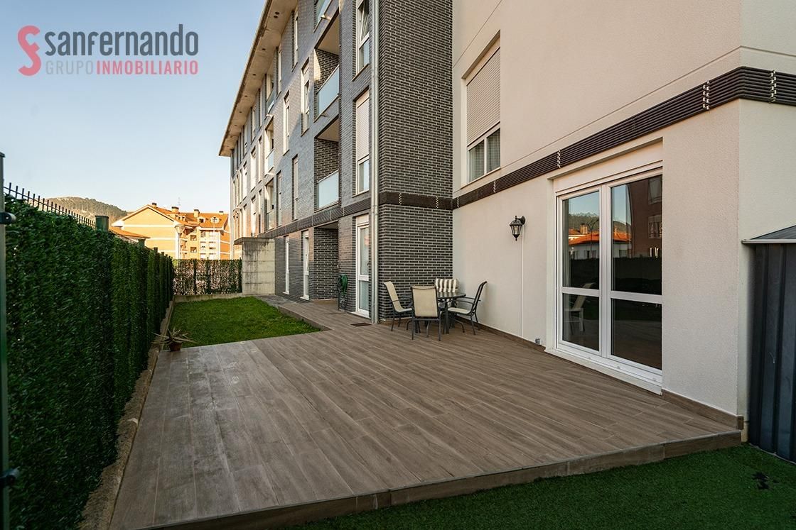 Terraza de Planta baja en venta en Valle de Mena con Calefacción y Jardín privado