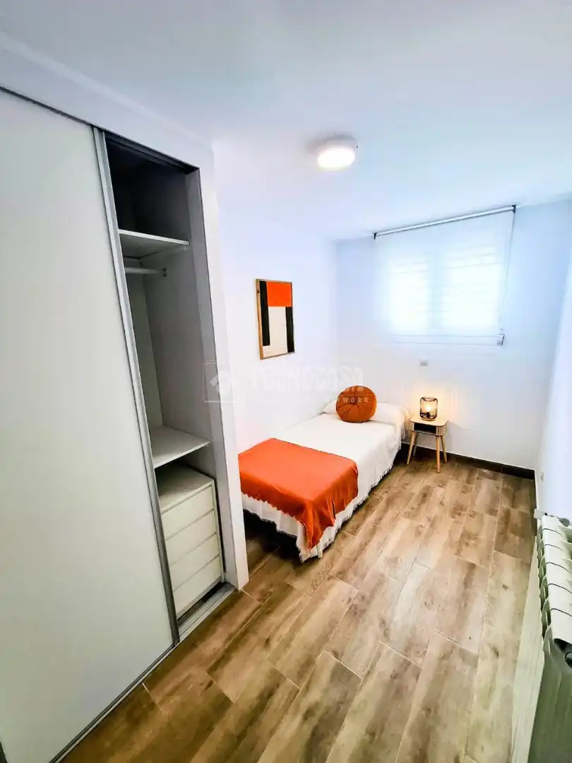 Habitación de Piso en venta en Madrid con Calefacción