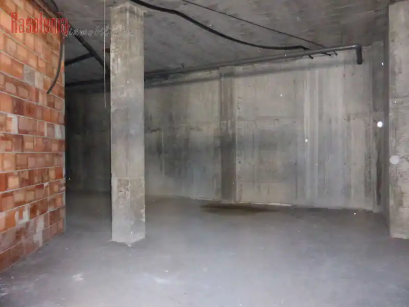 Business premises for sale in Miguel González Garcés 57, imagen 4
