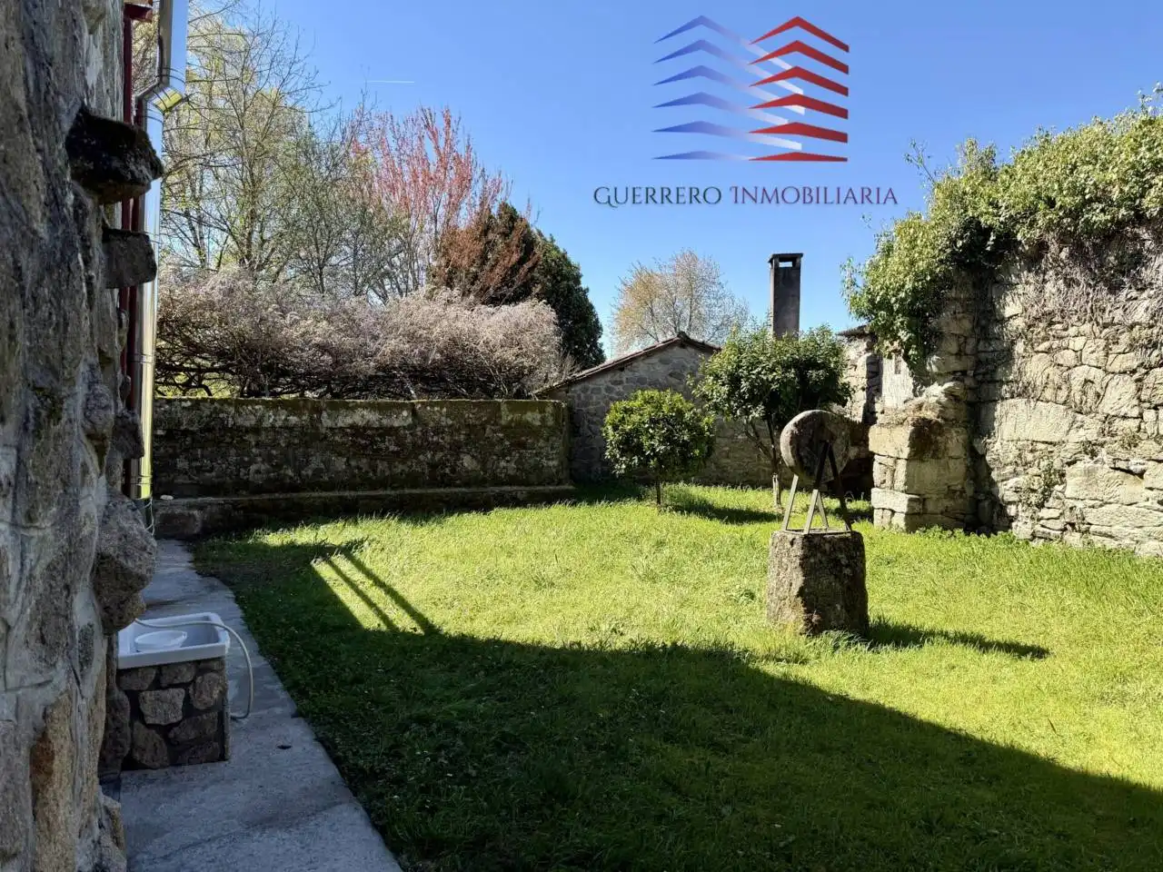 Jardí de Casa o xalet de lloguer en Ourense Capital  amb Calefacció, Jardí privat i Terrassa