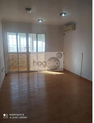 Bedroom of Flat to rent in  Sevilla Capital  with Air Conditioner and Terrace
