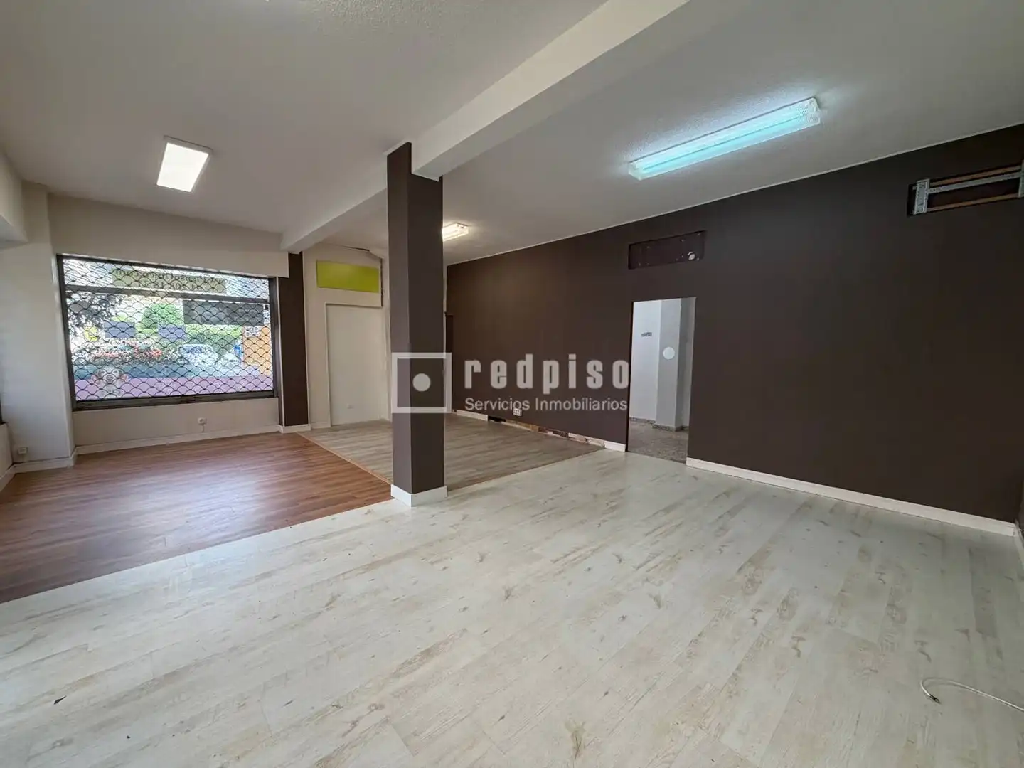 Commercial properties for sale in Madrid  with Air Conditioner and Terrace