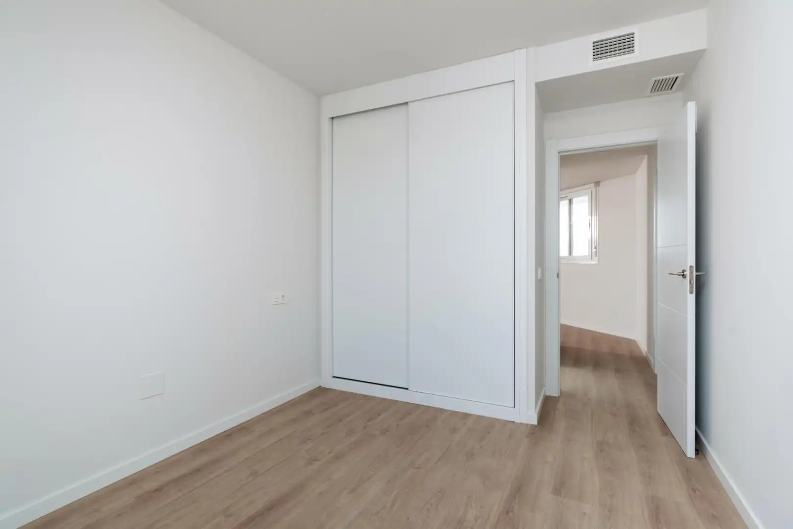 Apartment with pool for sale in 22 Calle Miguel Delibes #PLANTA 4, imagen 8