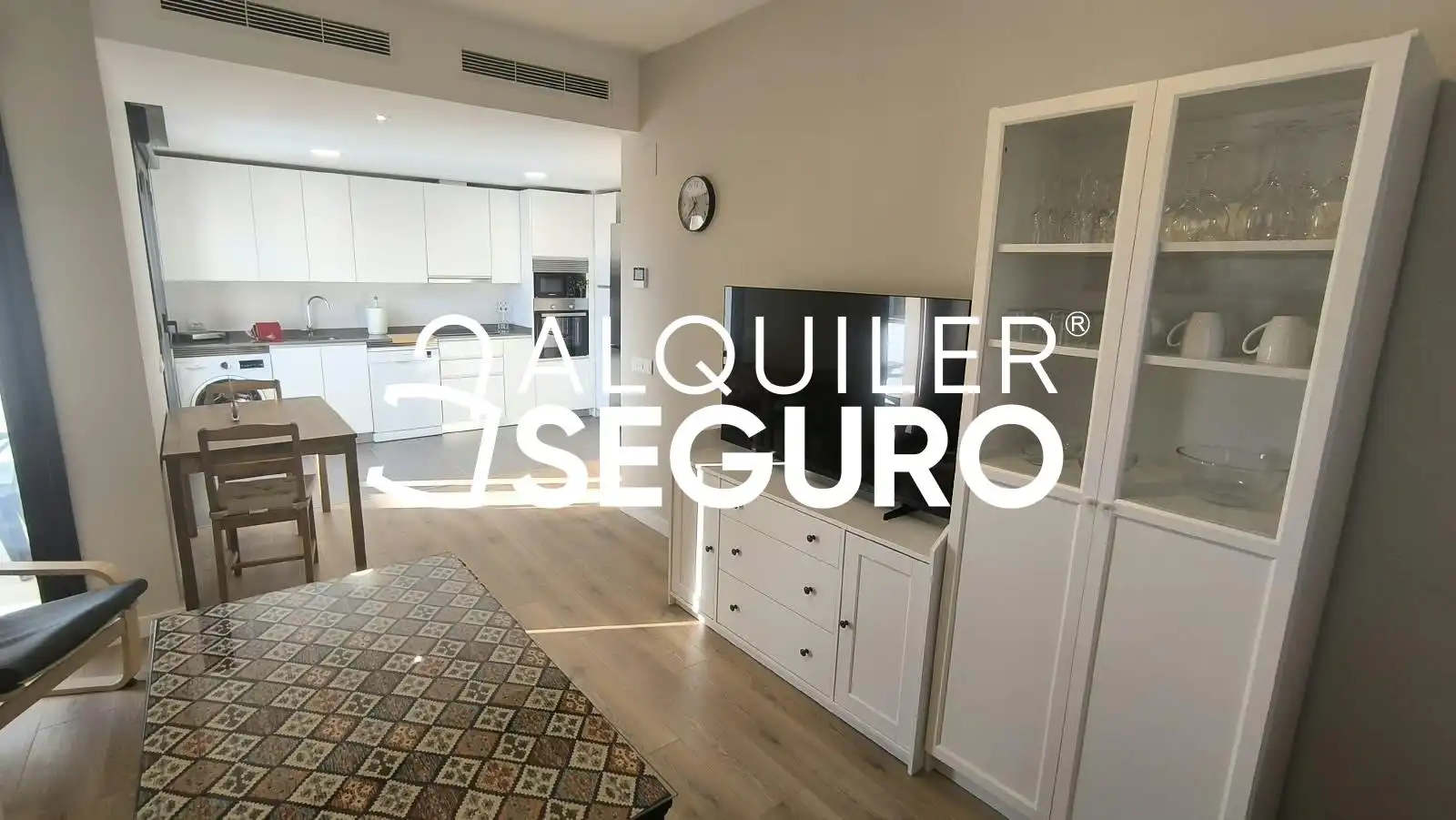 Cocina de Piso de alquiler en Sevilla con Aire acondicionado, Trastero y Piscina