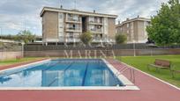 Piscina de Casa adosada en venda en Gavà amb Aire condicionat, Calefacció i Jardí privat