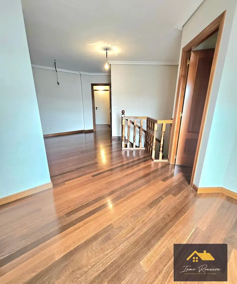 Ático en venta en Santurtzi  con Calefacción, Trastero y Balcón